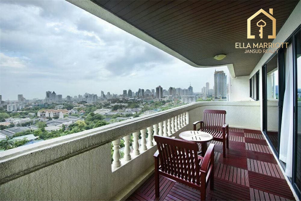 Rent 120K (Nego) | 325sqm 4BR 4BA | Newly Renovated | Sukhumvit 39 2