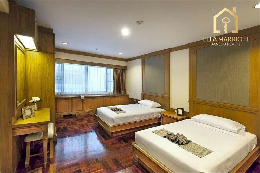Rent 120K (Nego) | 325sqm 4BR 4BA | Newly Renovated | Sukhumvit 39 6