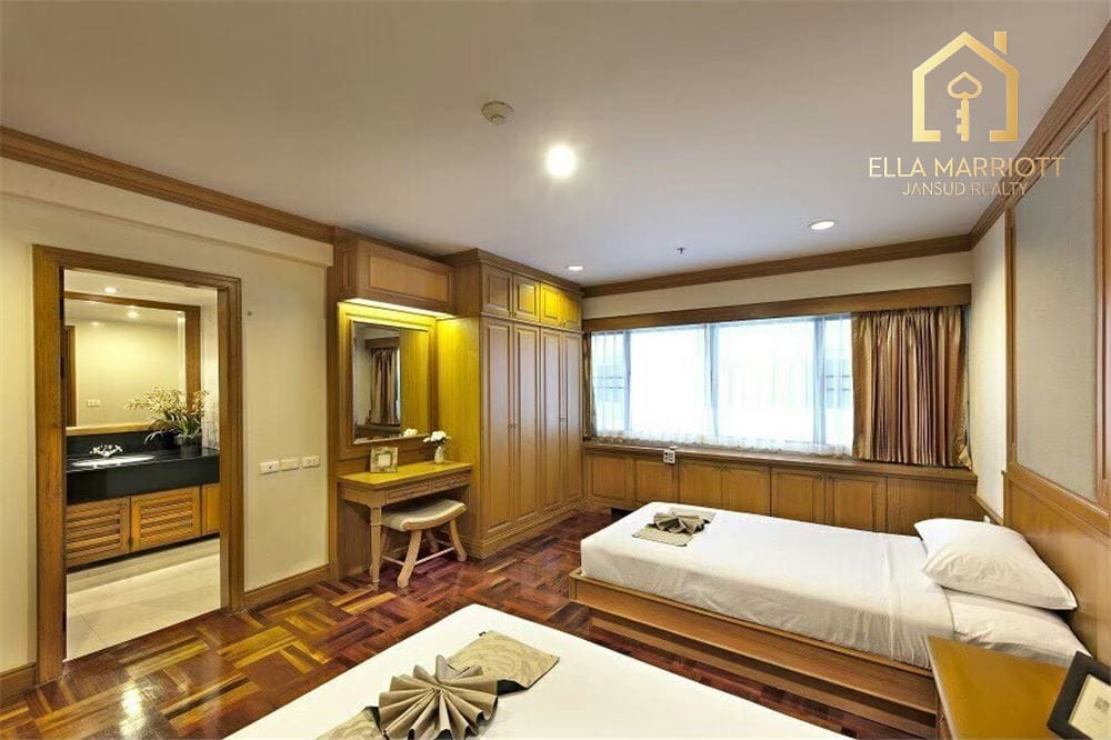 Rent 120K (Nego) | 325sqm 4BR 4BA | Newly Renovated | Sukhumvit 39 8