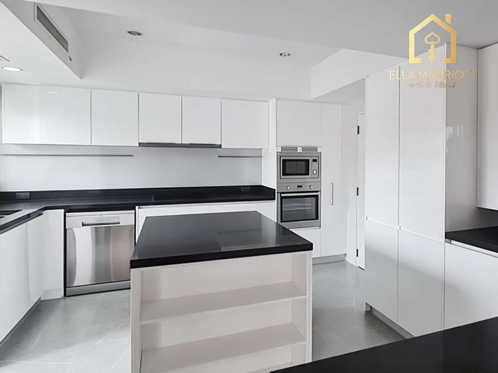 Rent 180K | 320sqm 4BR Family Suite | Dual Balconies | Phrom Phong 11
