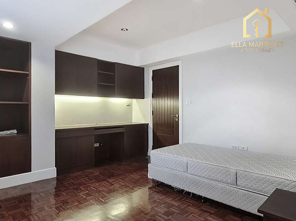 Rent 180K | 320sqm 4BR Family Suite | Dual Balconies | Phrom Phong 8