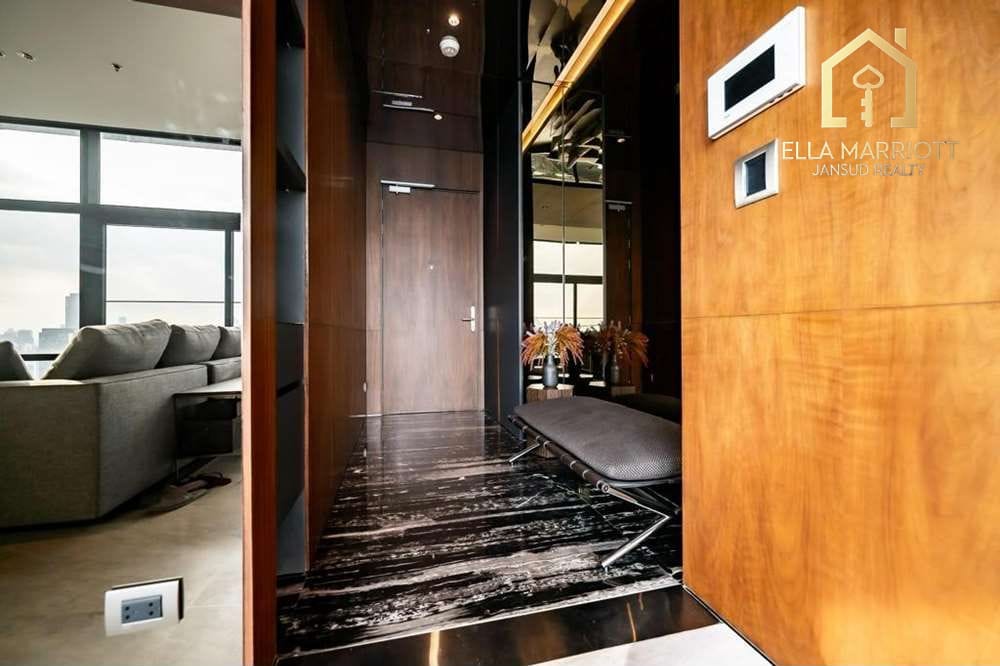 Luxury Condo Near MRT Phetchaburi - Circle Living Prototype, Central Bangkok 16