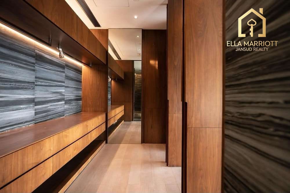Luxury Condo Near MRT Phetchaburi - Circle Living Prototype, Central Bangkok 19