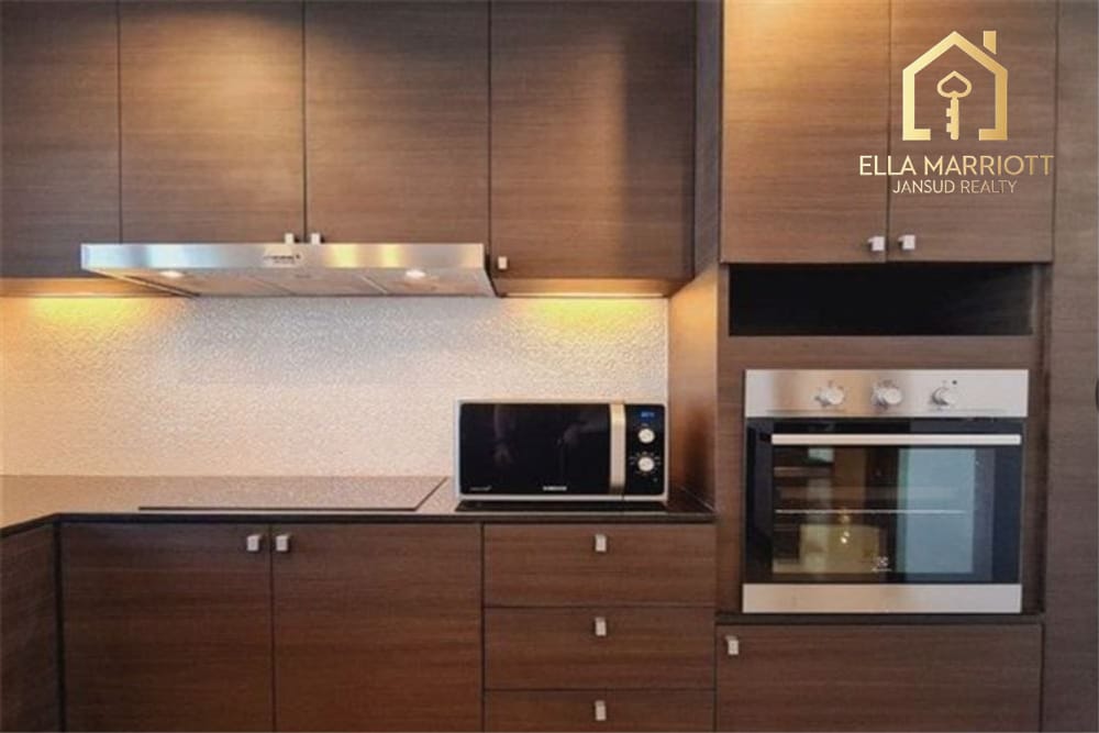 Geräumige 3-Schlafzimmer-Eigentumswohnung in Ruamrudee | 230m² mit Gartenblick | Nahe BTS Ploenchit 7