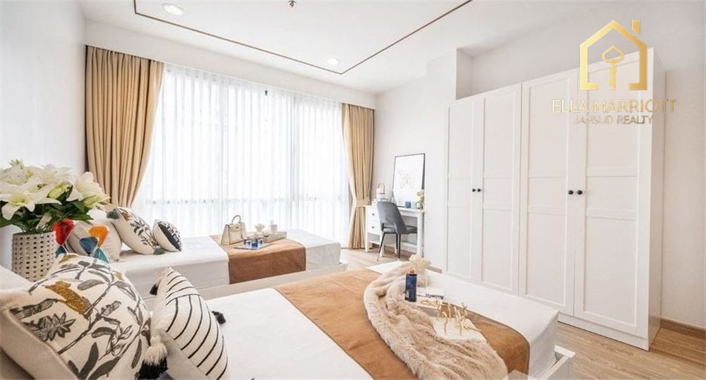 For Rent - Pet-Friendly 3-Bedroom Luxury Condo in Sathorn 111 6