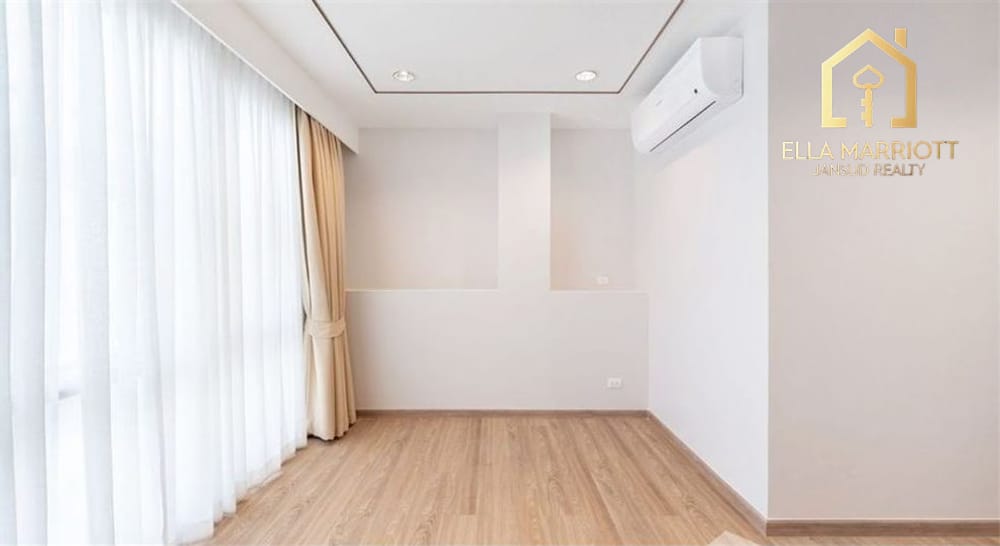 For Rent - Pet-Friendly 3-Bedroom Luxury Condo in Sathorn 111 8