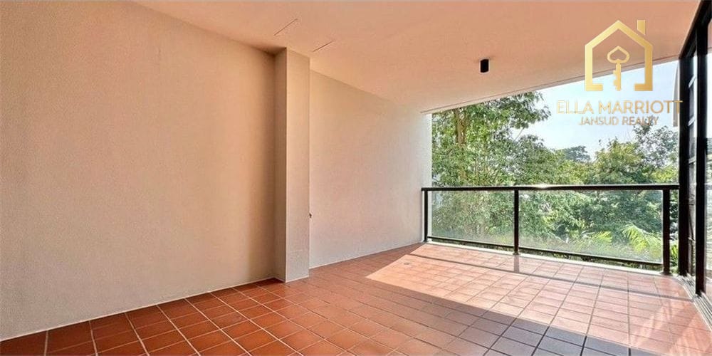 Sathorn: Luxurious 4BR Condo for Rent 19