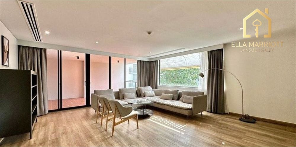 Sathorn: Luxurious 4BR Condo for Rent 2