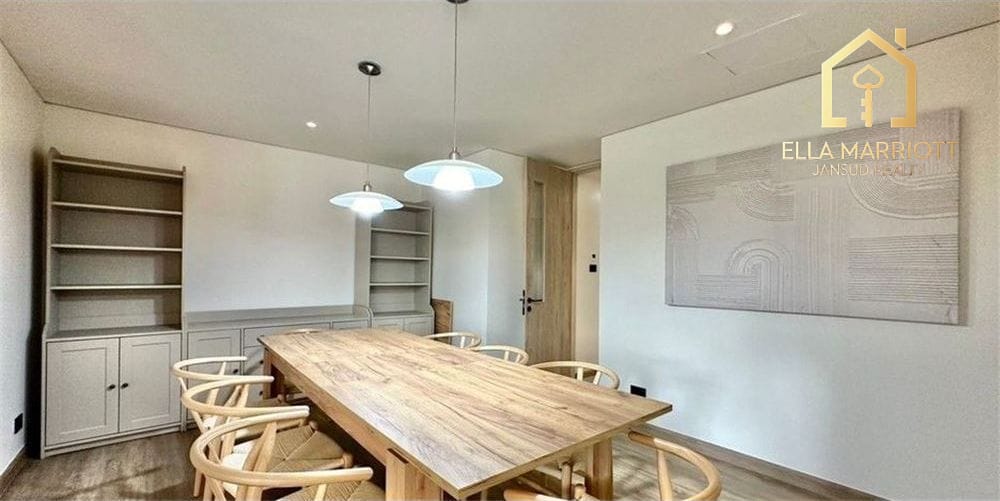 Sathorn: Luxurious 4BR Condo for Rent 5