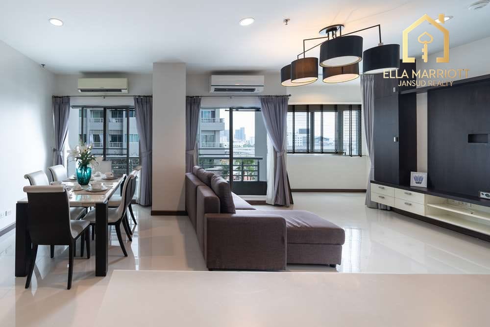 Luxurious Condo at Fourwings Residence, Bangkapi - 11 Mins Walk to MRT Yaek Lam Sali 2