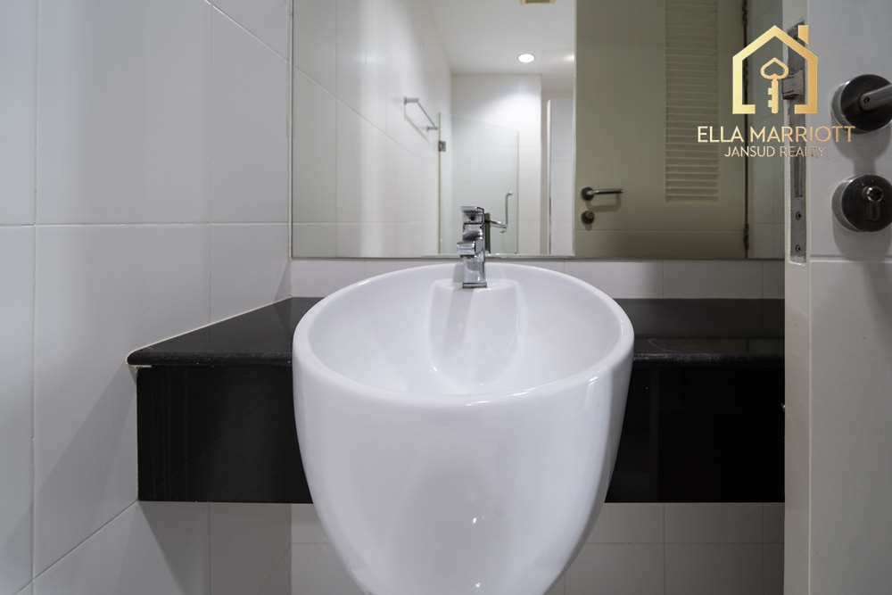 Luxurious Condo at Fourwings Residence, Bangkapi - 11 Mins Walk to MRT Yaek Lam Sali 40