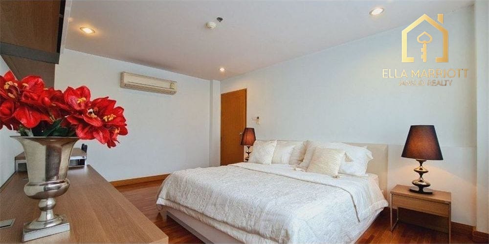 Rent 50K | 91sqm 2BR Wood-Style | Sukhumvit 24 | Near Benjasiri Park 7