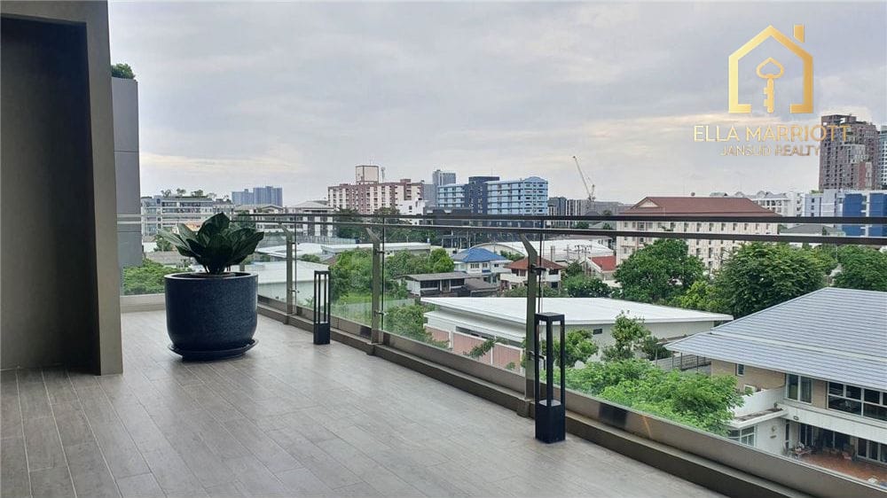 Spacious 3BR Condo for Rent in Bearing | 250sqm Near Patana School 13