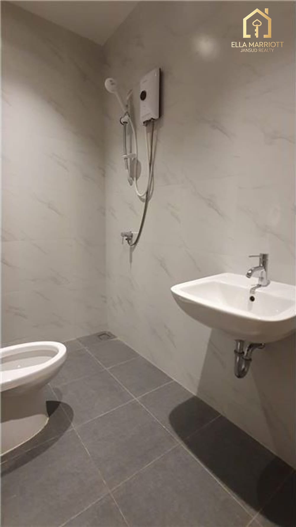 Spacious 3BR Condo for Rent in Bearing | 250sqm Near Patana School 14