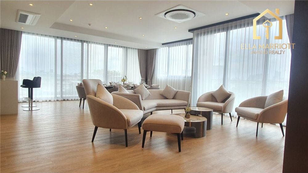 Spacious 3BR Condo for Rent in Bearing | 250sqm Near Patana School 6