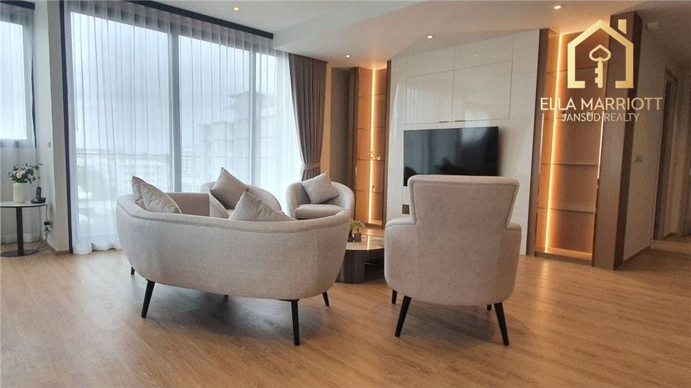 Spacious 3BR Condo for Rent in Bearing | 250sqm Near Patana School 7