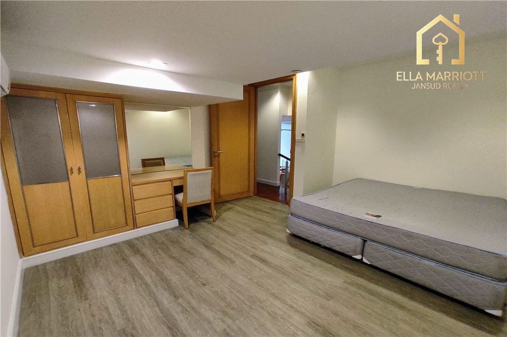 Haustierfreundliche 3-Schlafzimmer-Wohnung zu vermieten in Sukhumvit 22 Nähe BTS Phrom Phong 11