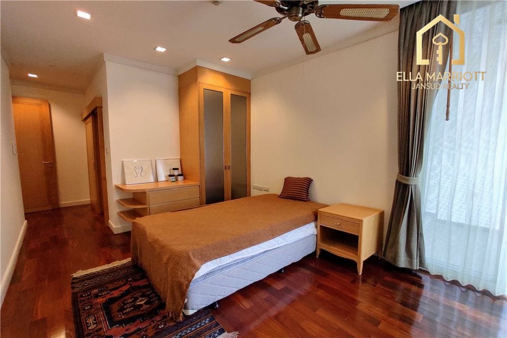 Haustierfreundliche 3-Schlafzimmer-Wohnung zu vermieten in Sukhumvit 22 Nähe BTS Phrom Phong 9