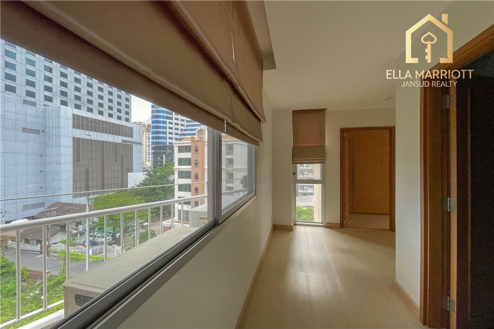 2 Bedroom Low-Rise Condo for Rent 150sqm | Cat Friendly | Steps from BTS Asoke 8