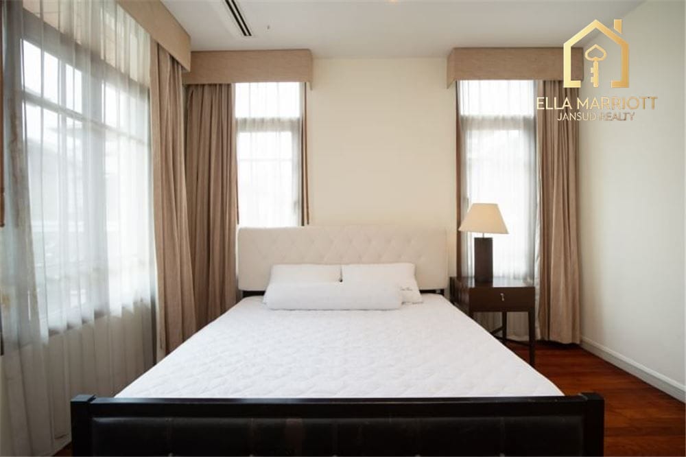 Corner Unit Single House with Private Pool 16