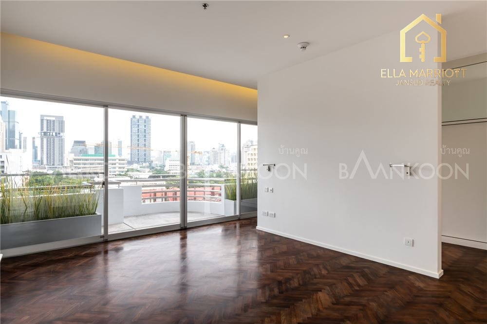Moderne 4-Schlafzimmer-Eigentumswohnung in Sathorn zu verkaufen 12