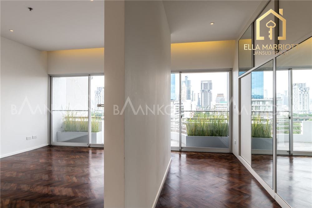 Moderne 4-Schlafzimmer-Eigentumswohnung in Sathorn zu verkaufen 13