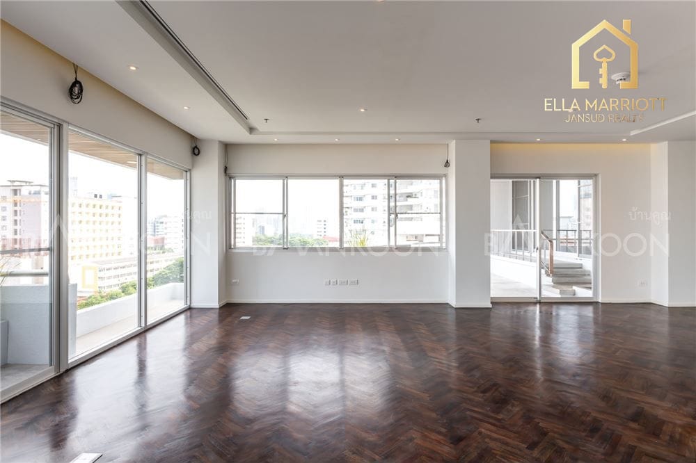 Moderne 4-Schlafzimmer-Eigentumswohnung in Sathorn zu verkaufen 28