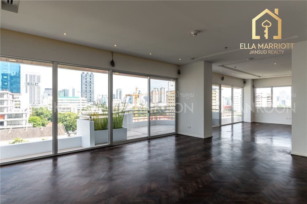 Moderne 4-Schlafzimmer-Eigentumswohnung in Sathorn zu verkaufen 29