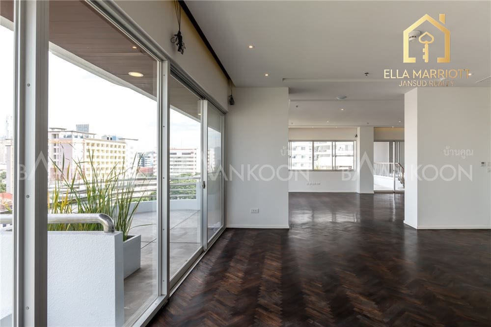Moderne 4-Schlafzimmer-Eigentumswohnung in Sathorn zu verkaufen 30