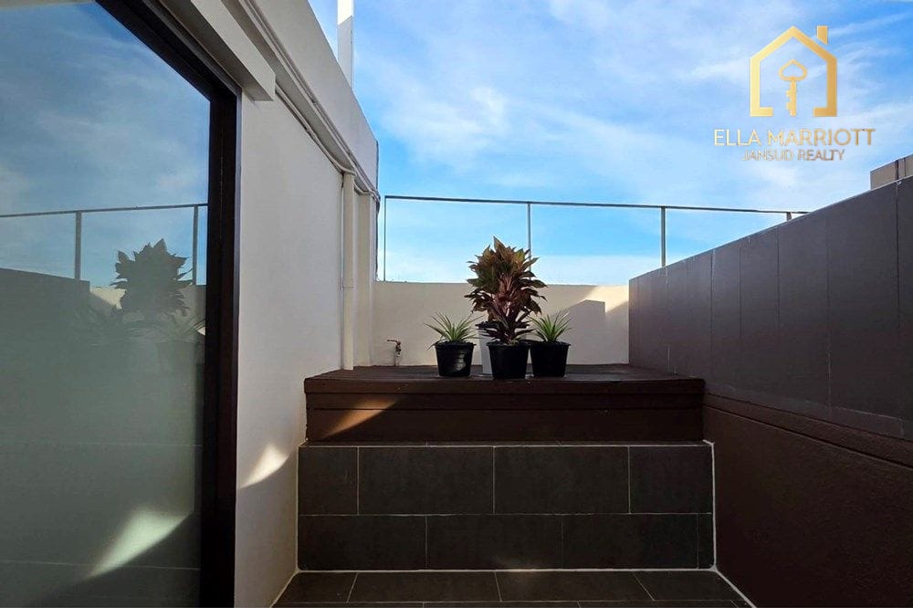 Luxury 303sqm Condo for Sale at Baan Lux Sathorn with Private Pool & Elevator - 35.5M 26