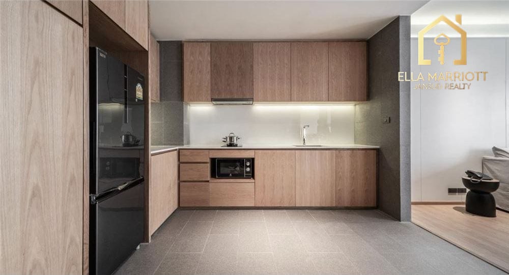 For Rent: Pet-Friendly 2-Bedroom Apartment in Sukhumvit 55 3