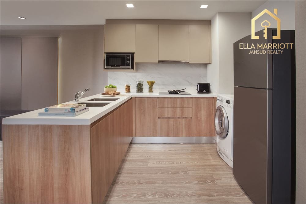 For Rent: Expansive 2-Bedroom Condo in Ekkamai 2