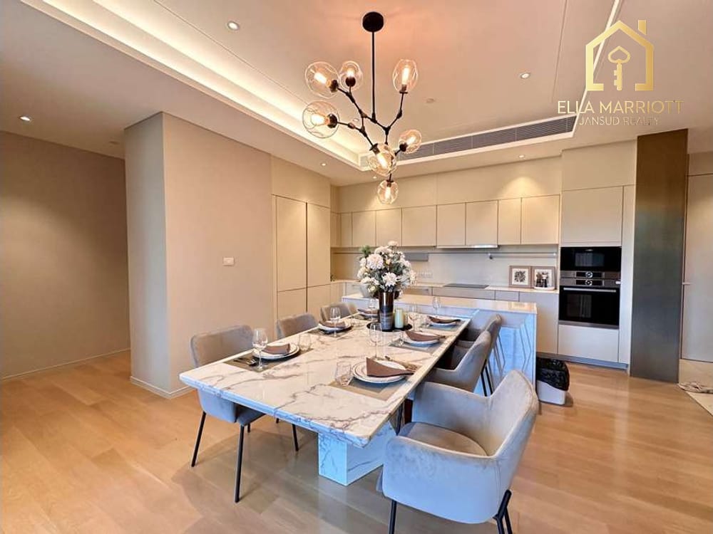 Fully Furnished Condo for Sale at Baan Sindhorn 2