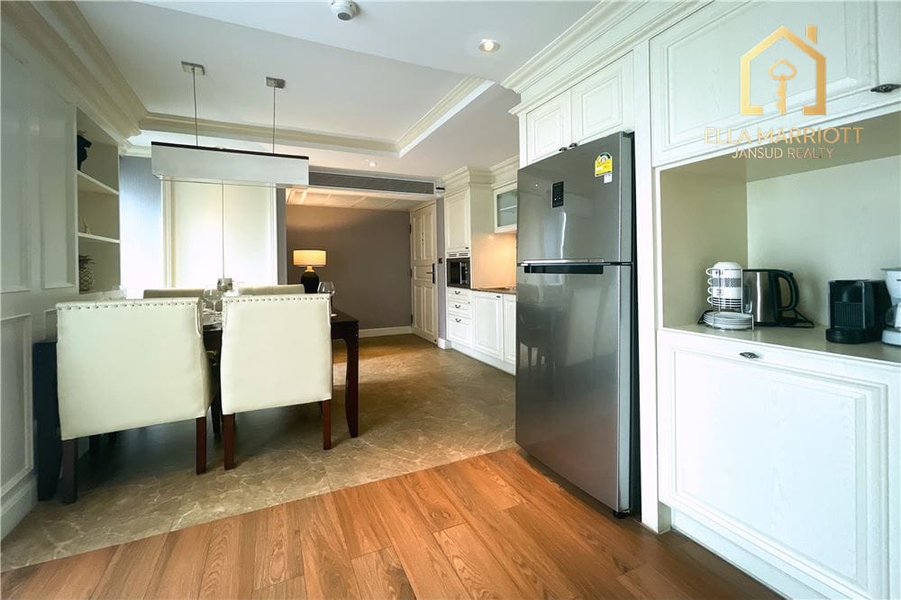 2BR Condo in Sukhumvit 61 | Pet-Friendly & Shuttle to BTS 4