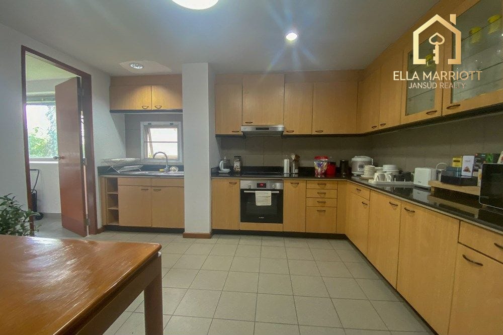 3 Bedroom Pet-Friendly Condo for Rent Near BTS Phrom Phong, Sukhumvit 12