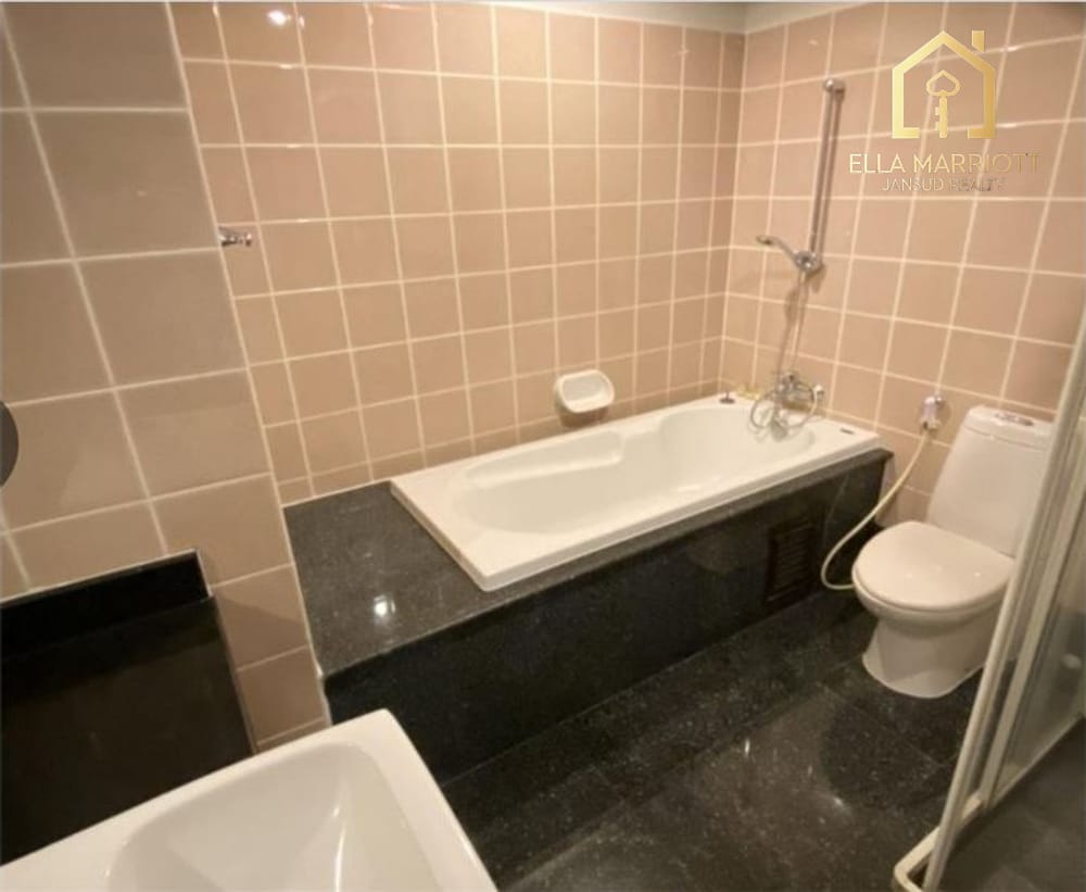 Pet-Friendly 2BR Condo 120sqm | Steps to BTS Chong Nonsi | Sathorn District 9