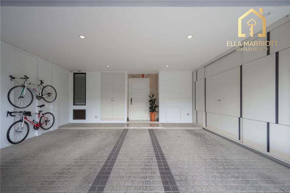 Zu verkaufen: 300 m² haustierfreundliches Reihenhaus in Residence Sukhumvit 65. 14
