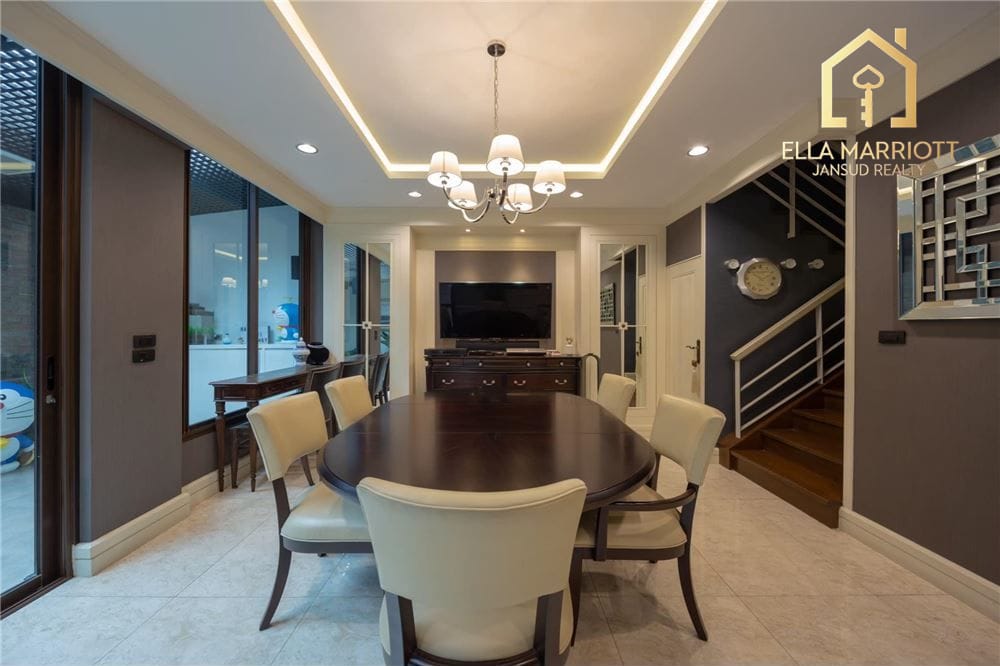 Zu verkaufen: 300 m² haustierfreundliches Reihenhaus in Residence Sukhumvit 65. 3