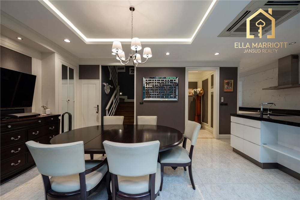 Zu verkaufen: 300 m² haustierfreundliches Reihenhaus in Residence Sukhumvit 65. 5
