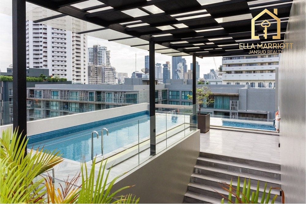 Elegant 2-Bed Condo in Bangkok's Heart 12