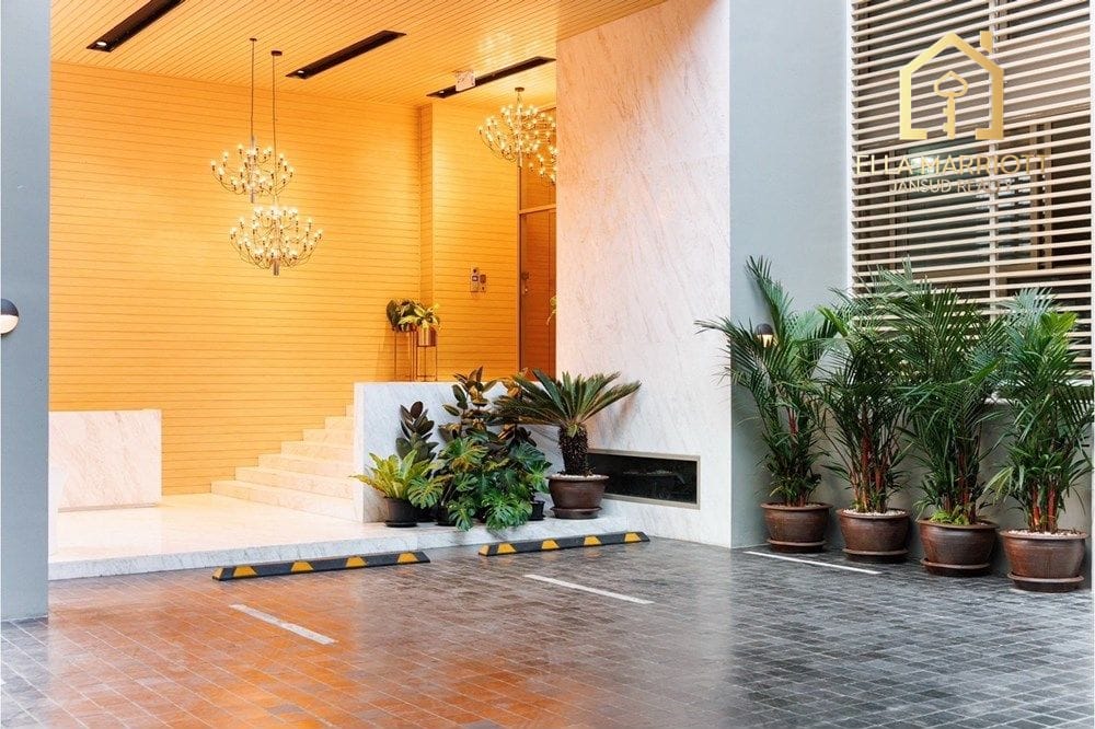 Elegant 2-Bed Condo in Bangkok's Heart 19