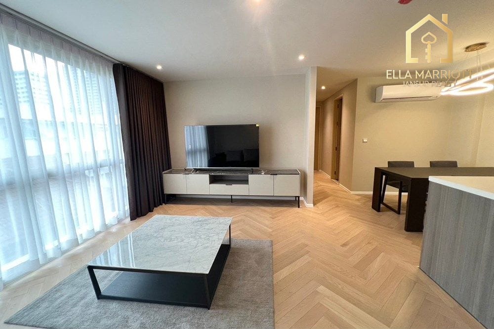 Elegant 2-Bed Condo in Bangkok's Heart 2