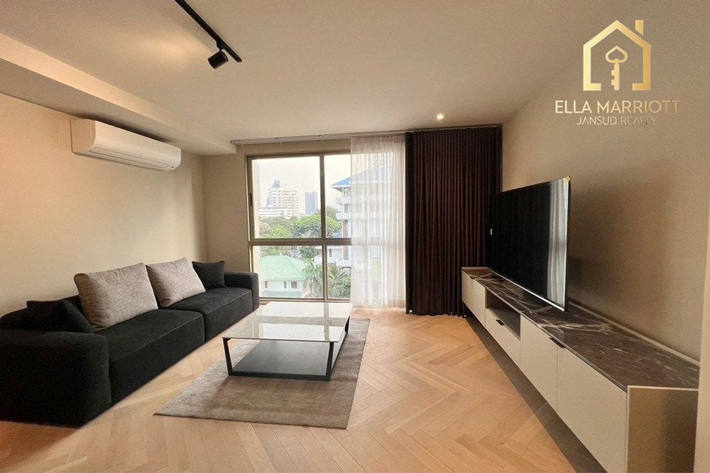 Elegant 2-Bed Condo in Bangkok's Heart 3