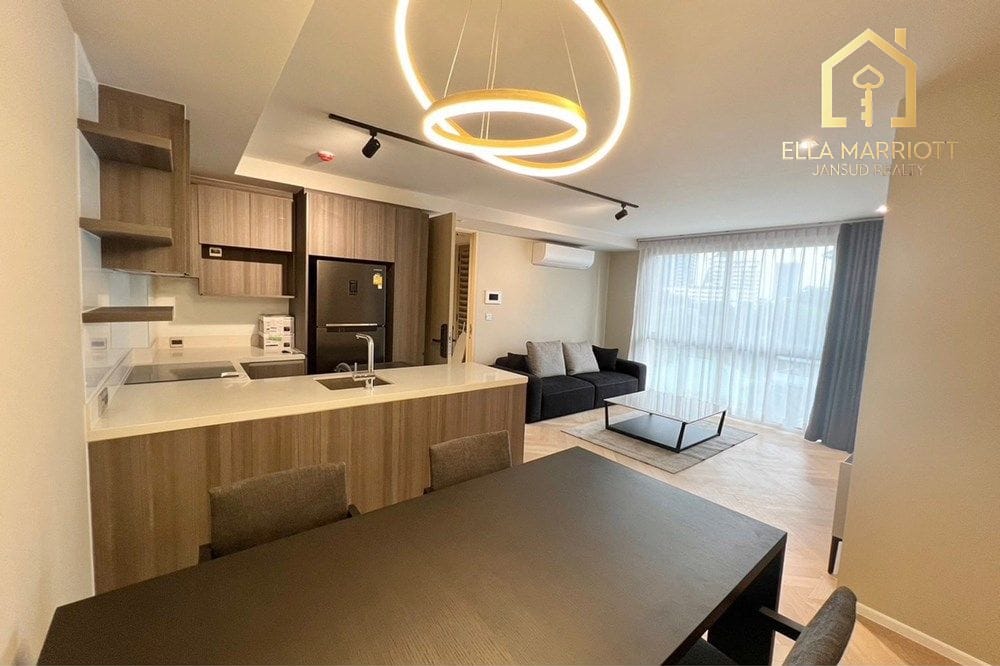 Elegant 2-Bed Condo in Bangkok's Heart 4