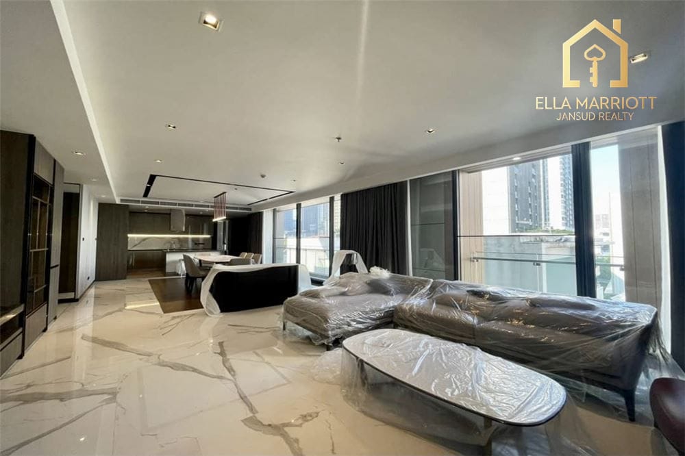 Spacious 3BR Condo 350sqm in Sukhumvit 30 with Grand Open Kitchen and Pet-Friendly Access 2