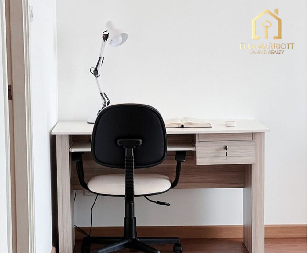 Pet Friendly 2-Bedroom Condo for Sale on High Floor near BTS Ekkamai - Just 7 Mins Walk 3
