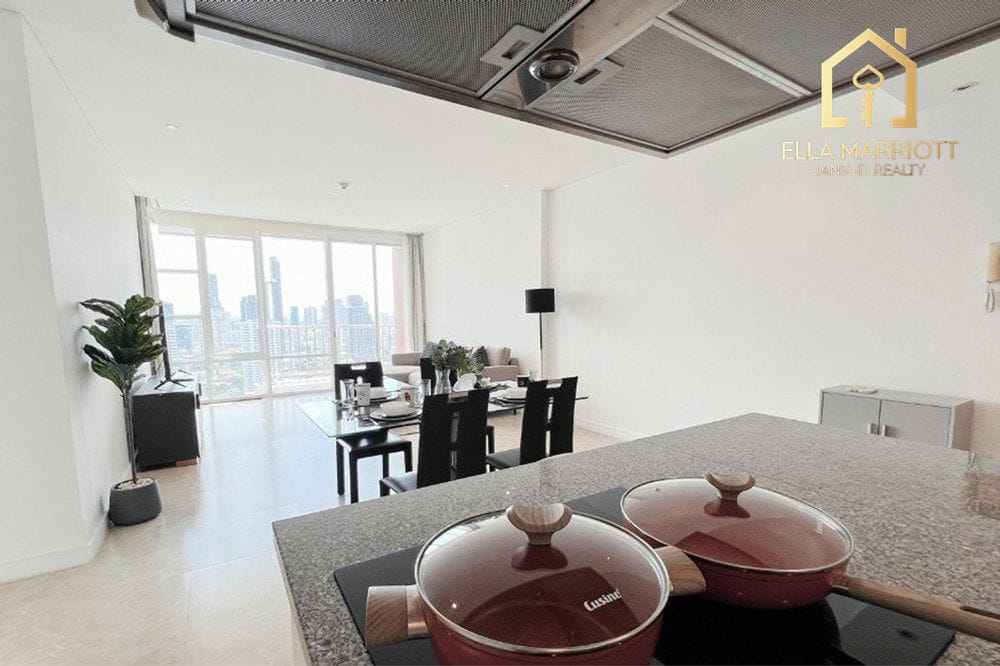 Pet Friendly 2-Bedroom Condo for Sale on High Floor near BTS Ekkamai - Just 7 Mins Walk 4