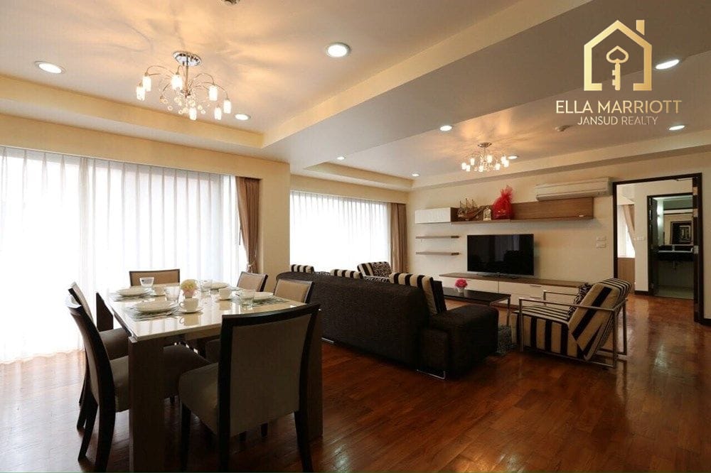 For Rent - Spacious 3 Bedroom Condo in Baan Sukhumvit 14 | 200 sqm 2