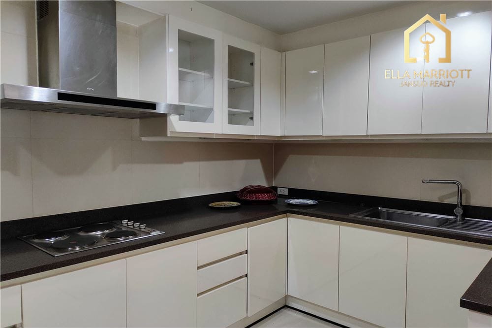 Geräumige, haustierfreundliche 2+1 Schlafzimmer Eigentumswohnung zu vermieten in Sukhumvit 22 - 180 qm 7