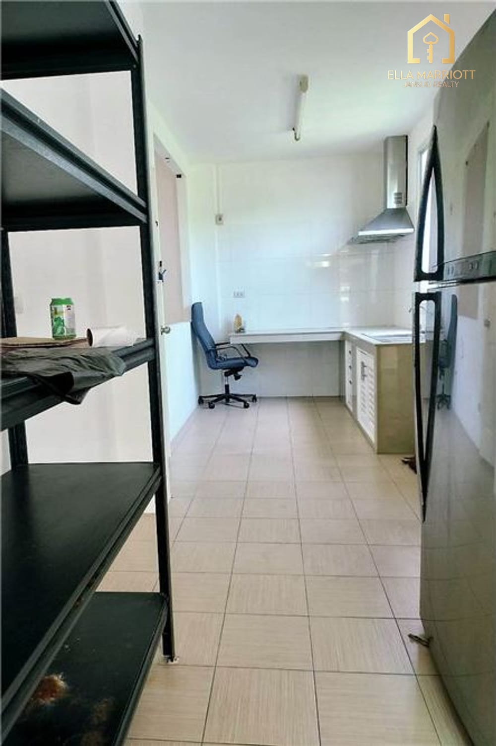 Semi-Detached Townhouse for Sale with Garden Space 21